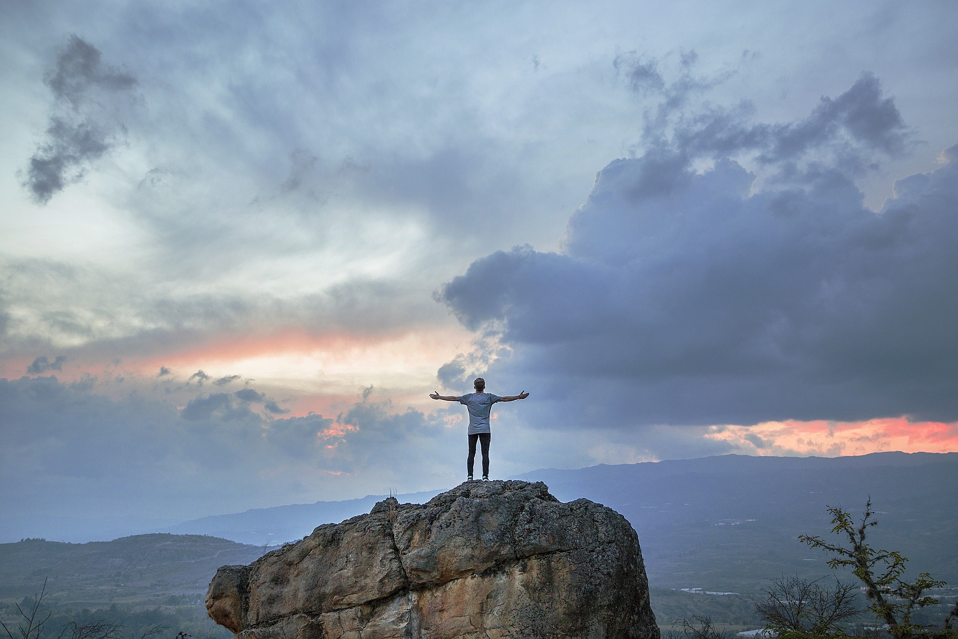 HIKING FOR BEGINNERS